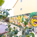 Pineapple Surf House Атогиа-да-Балейя