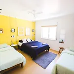 Хостел Pineapple Surf House *