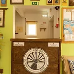 Хостел Pineapple Surf House