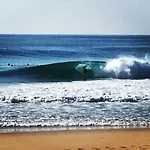 Хостел Pineapple Surf House *