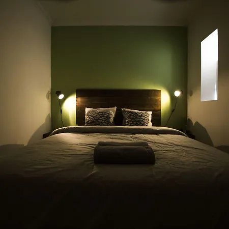 Pineapple Surf House Атогиа-да-Балейя