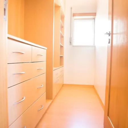 Hostal Pineapple Surf House Atouguia Da Baleia