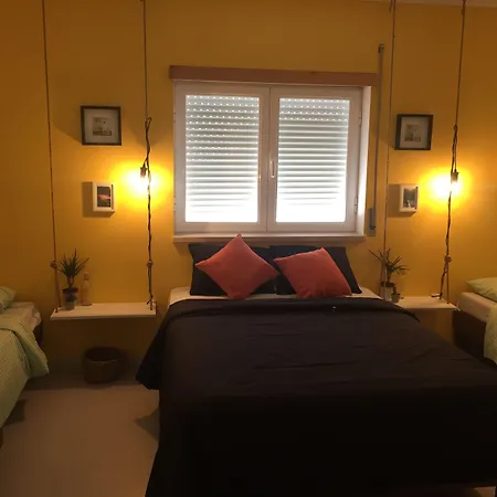 Pineapple Surf House * Atouguia Da Baleia