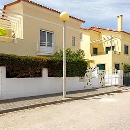 Hostel Pineapple Surf House