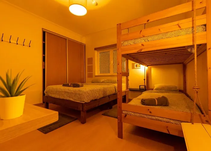 Pineapple Surf House Hostel