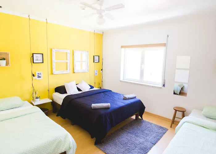 Hostel Pineapple Surf House *