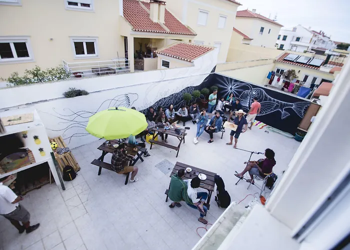 Pineapple Surf House * Atouguia Da Baleia