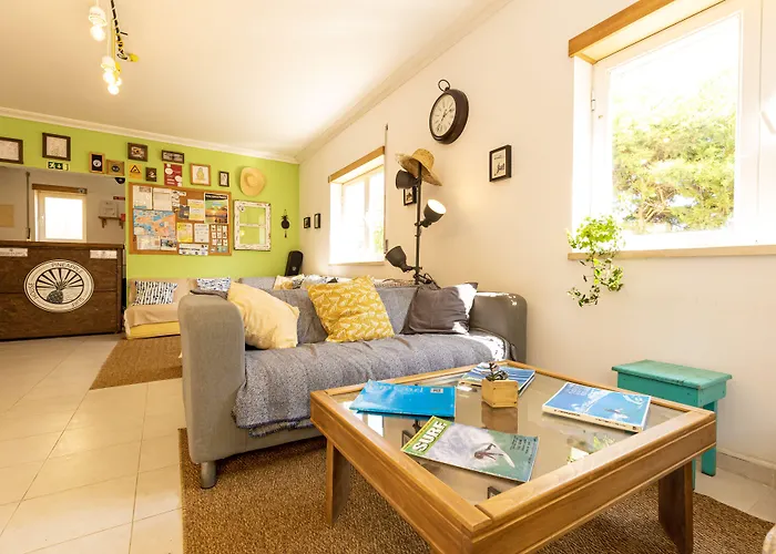 Pineapple Surf House Hostel